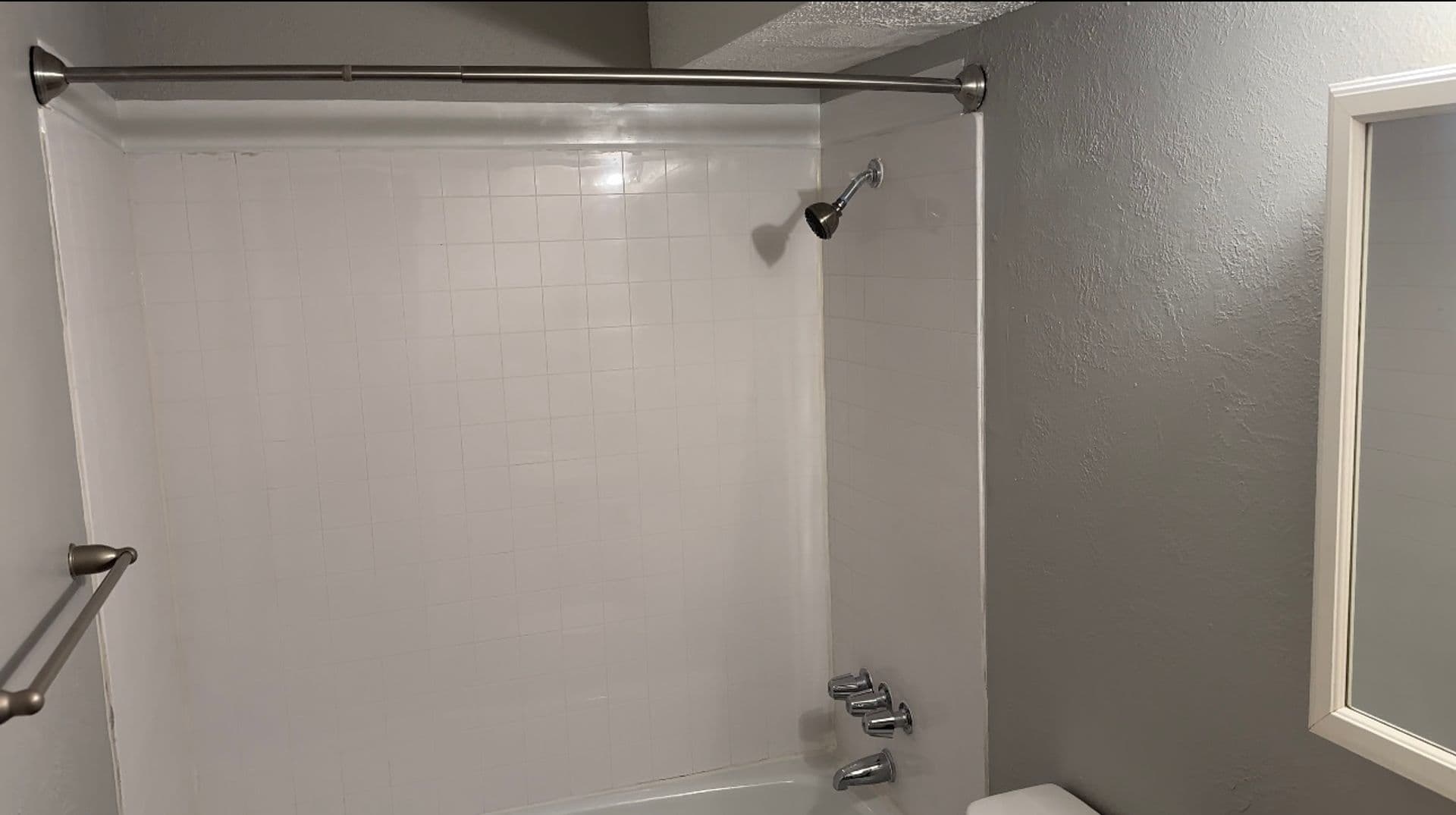 Wichita Apartment: 519 W. 27th St. South