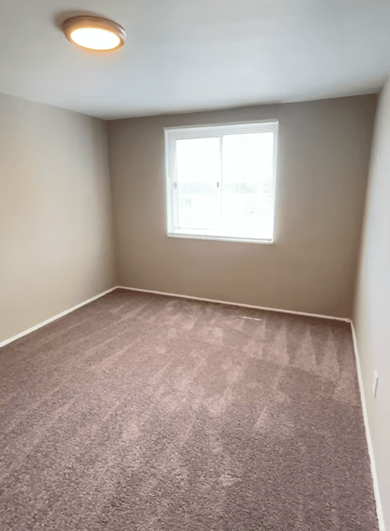 Pittsburgh Apartment: 1526 Parkline Drive