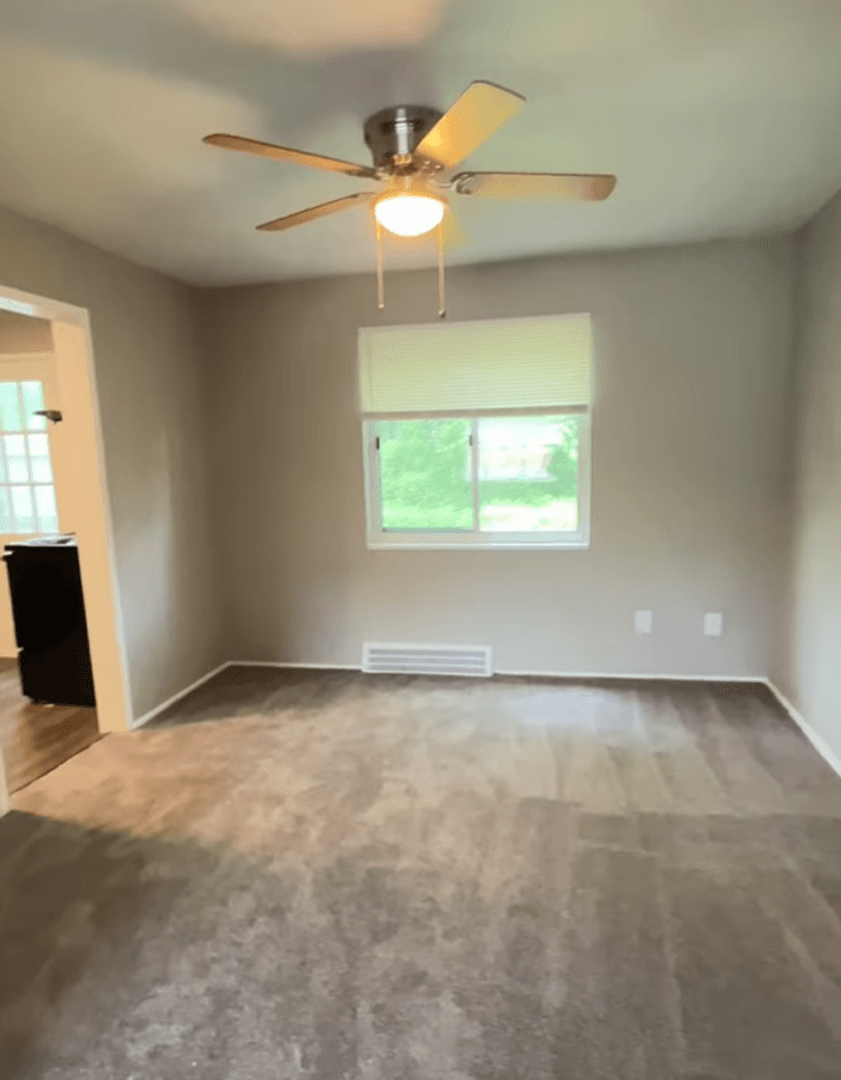 Pittsburgh Apartment: 1526 Parkline Drive
