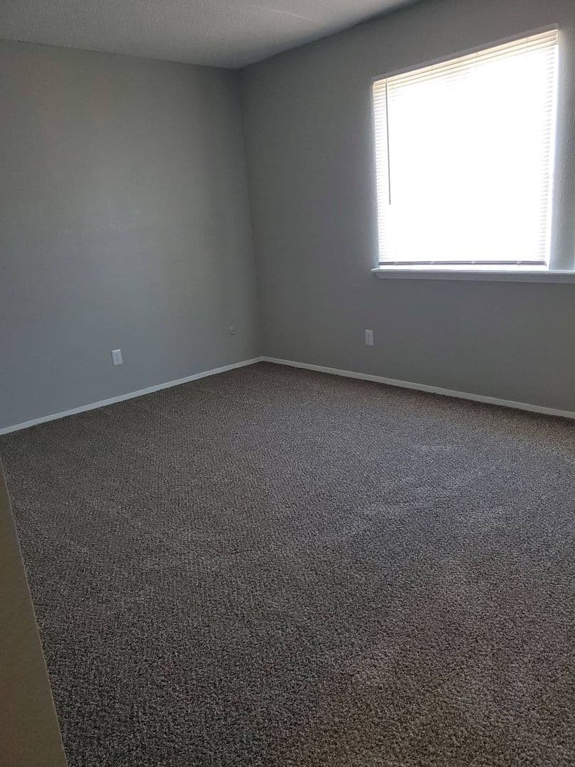 Wichita Apartment: 734 N. Ridge Rd.