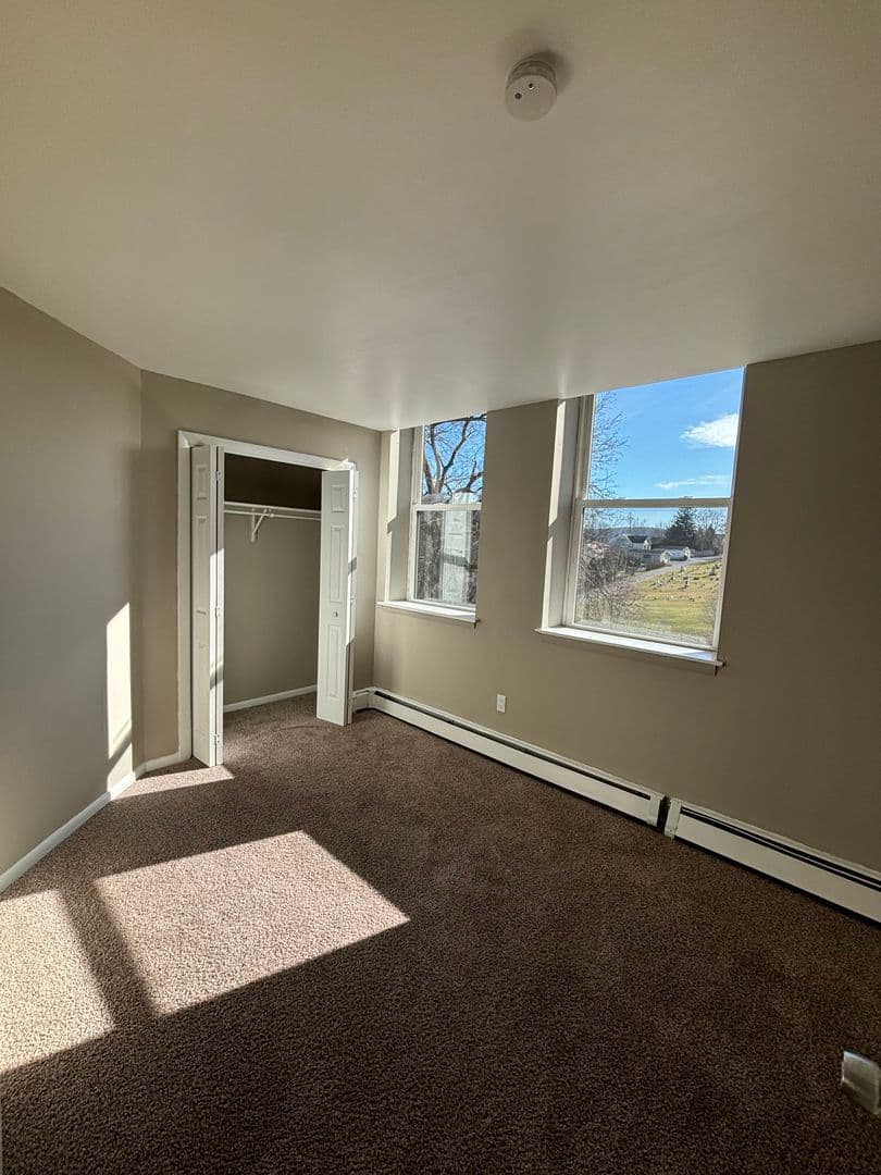 Freemansburg Apartment: 321 Monroe Street