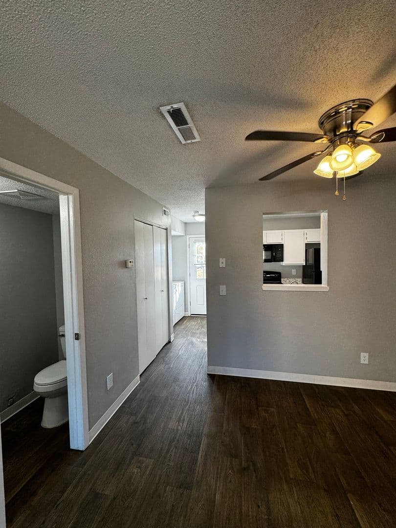 Wichita Apartment: 10010 E. Boston St.