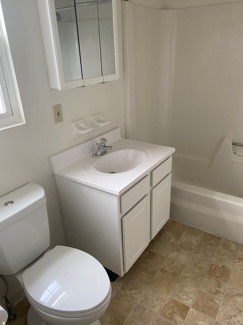 Kutztown Apartment: 40-80 S Elm Street