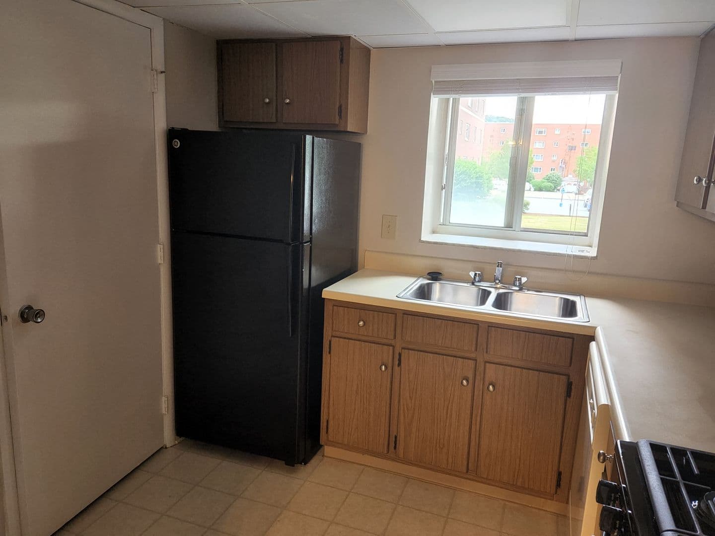 Carnegie Apartment: 834 Washington Avenue