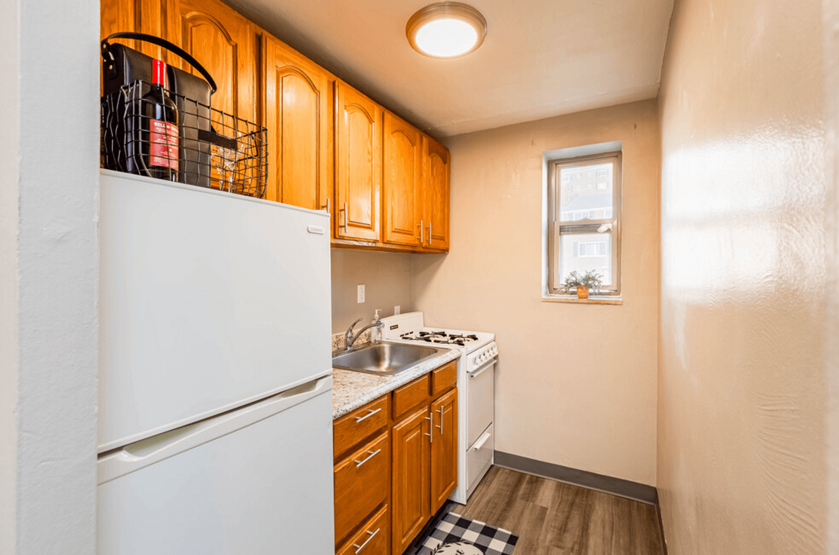 Pittsburgh Apartment: 1526 Parkline Drive