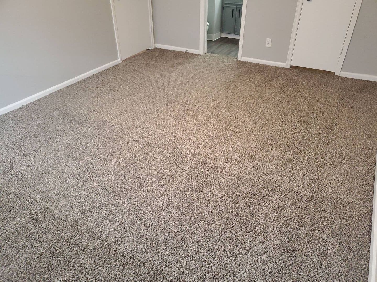 Wichita Apartment: 7826 E. Douglas Ave.