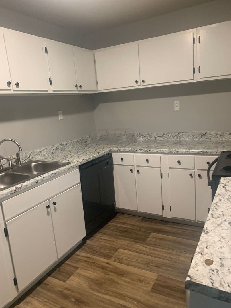 Wichita Apartment: 519 W. 27th St. South