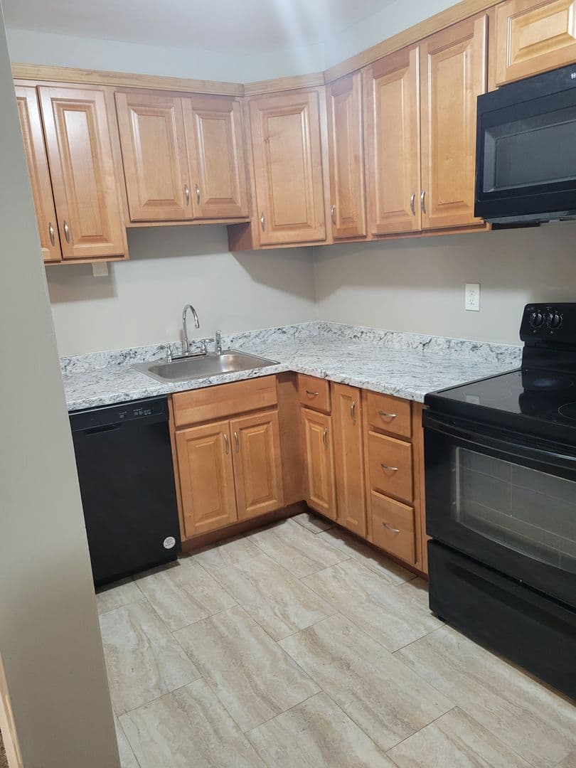 Easton Apartment: 600 Canal Street
