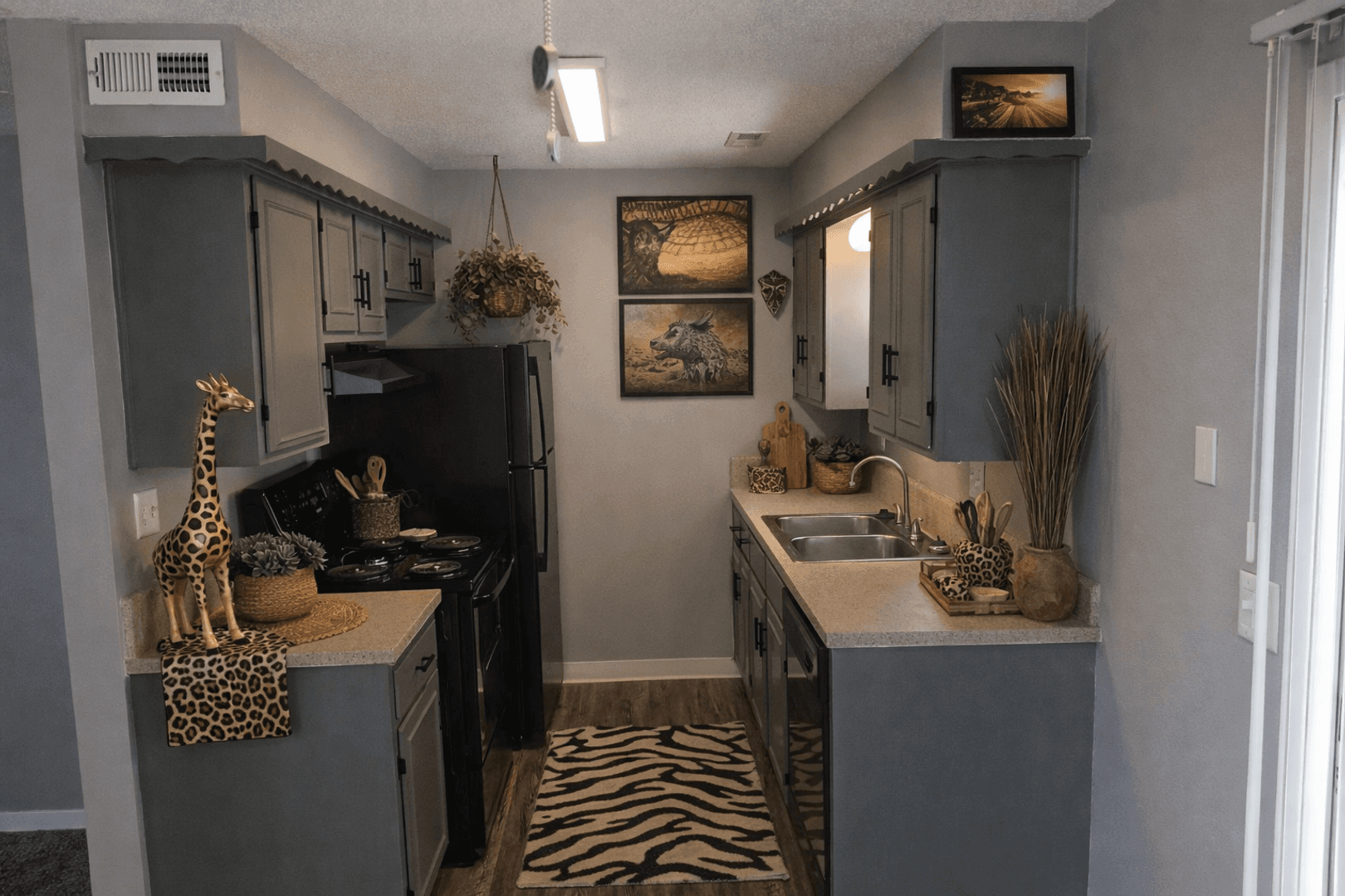 Wichita Apartment: 2510 E. Pawnee