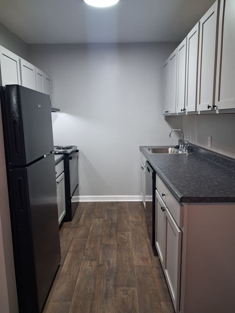 Wichita Apartment: 519 W. 27th St. South