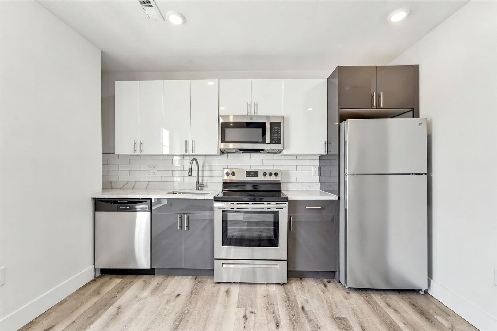Philadelphia Apartment: 4700 Chestnut St
