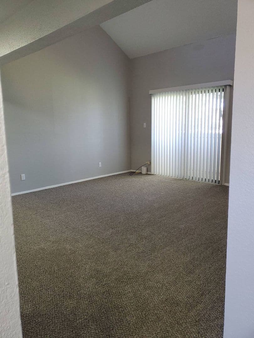 Wichita Apartment: 734 N. Ridge Rd.