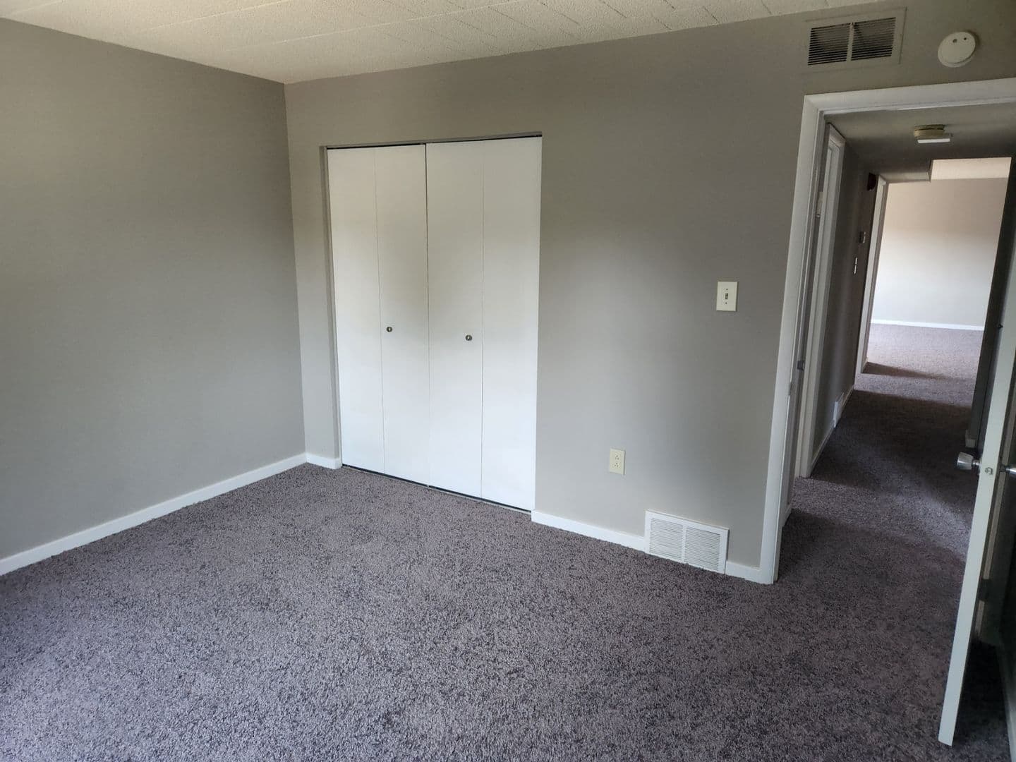 Carnegie Apartment: 834 Washington Avenue