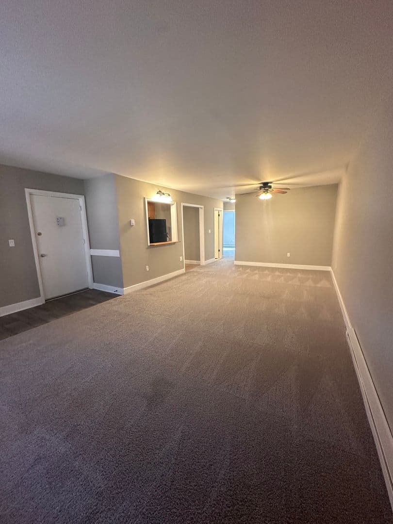 Easton Apartment: 600 Canal Street