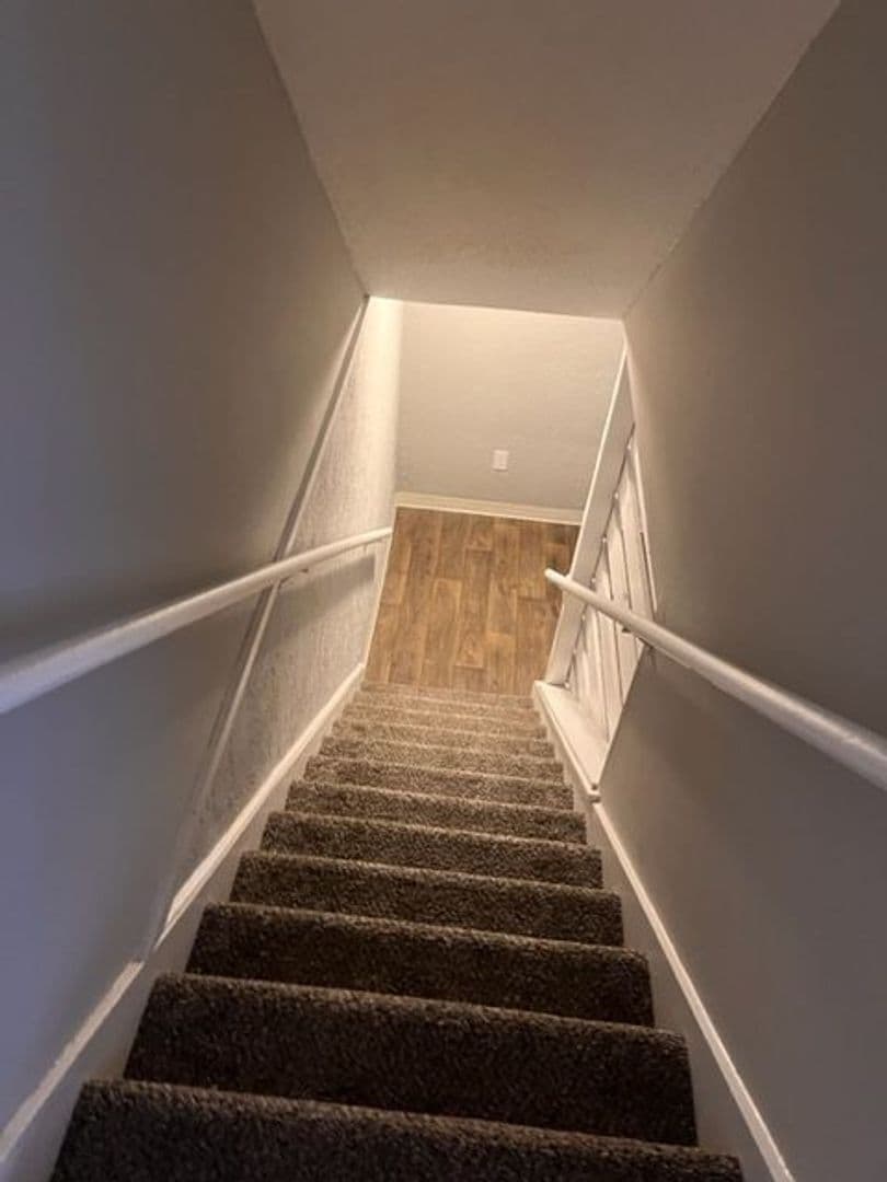 Wichita Apartment: 1000 S Woodlawn Street