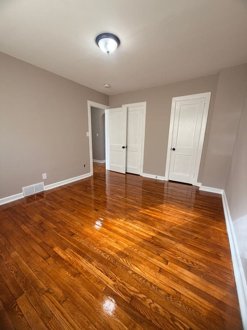 Easton Apartment: 102-282 Rock Street