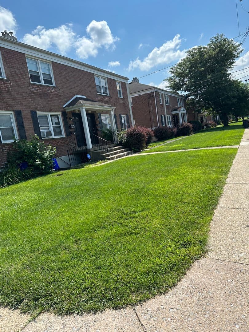 Easton Apartment: 102-282 Rock Street