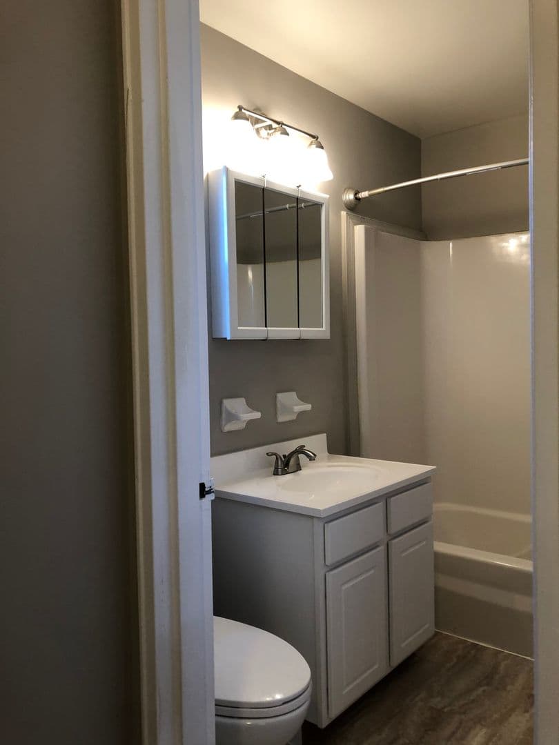Kutztown Apartment: 40-80 S Elm Street
