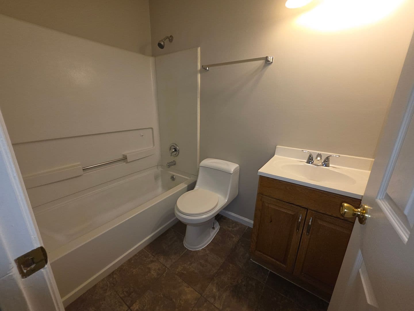Garner Townhome: 323 Kentucky Dr