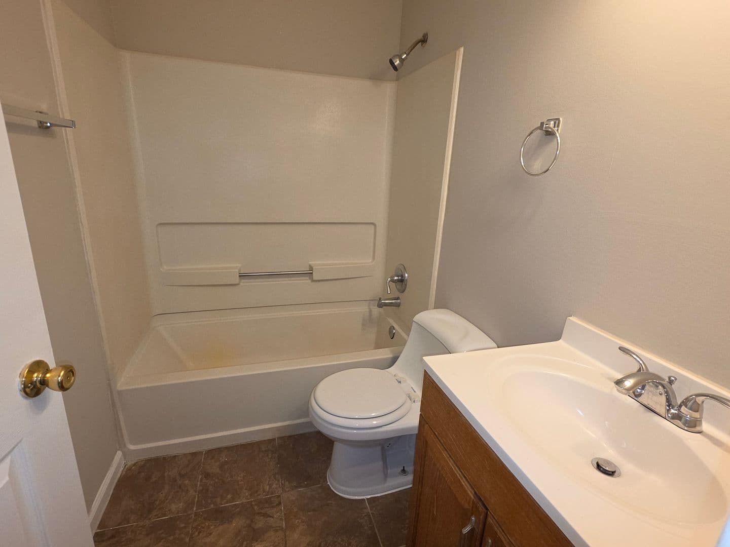 Garner Townhome: 323 Kentucky Dr