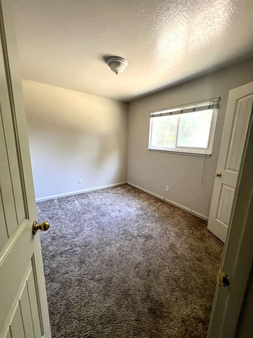 Chico Apartment: 1143 W 1st St
