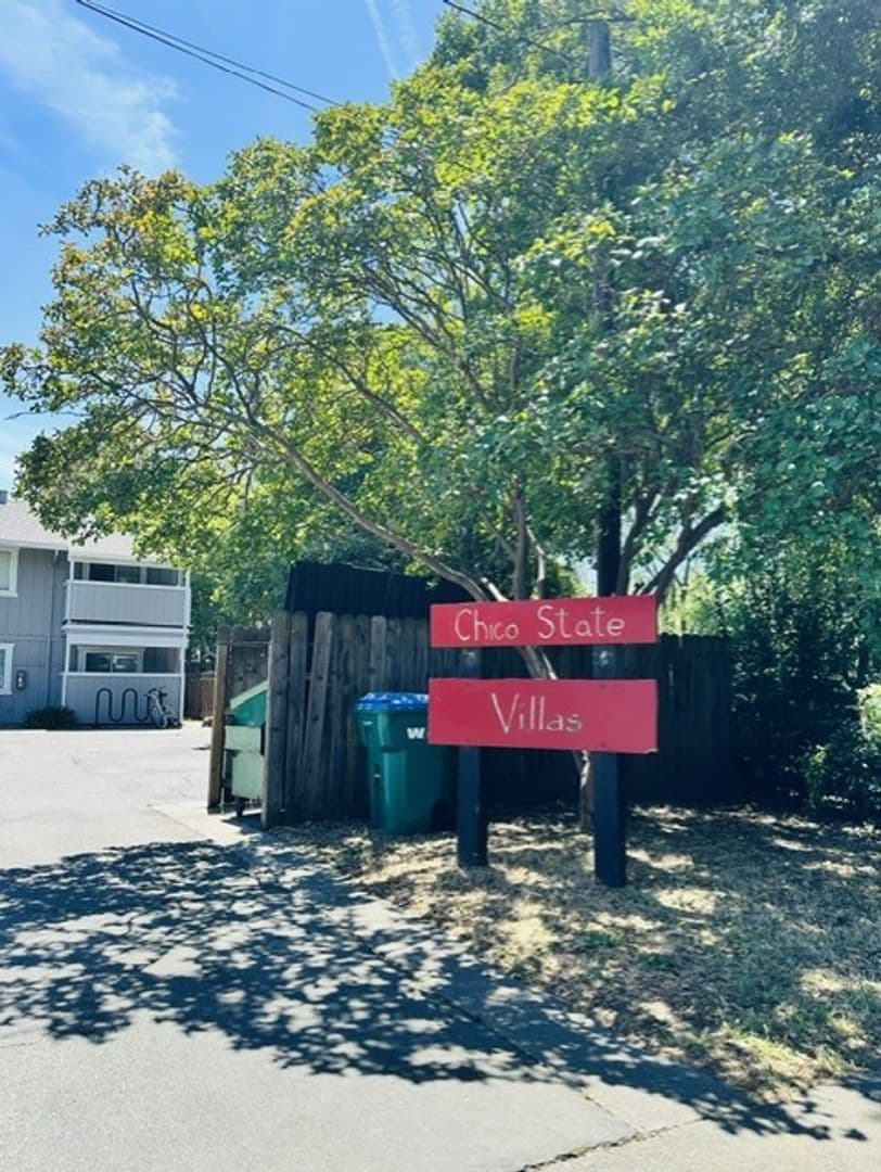 Chico Apartment: 1143 W 1st St