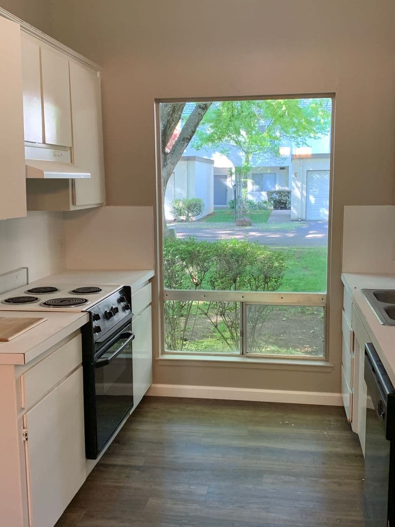 Chico Apartment: 2769 White Ave.
