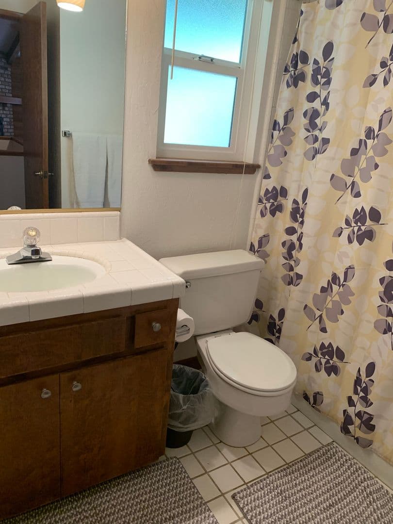 Oroville House: 6309 Jack Hill Drive