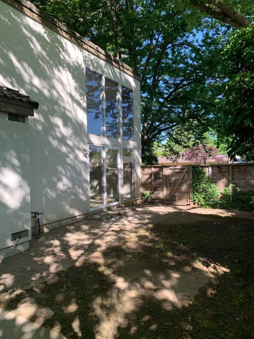 Chico Apartment: 2769 White Ave.