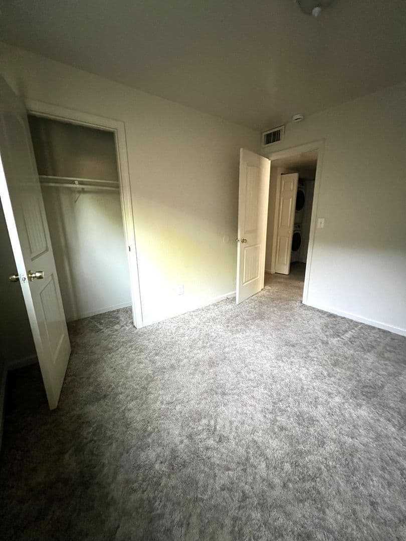 Chico Apartment: 1143 W 1st St