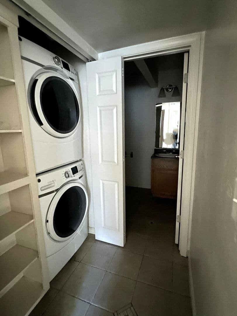 Chico Apartment: 1143 W 1st St