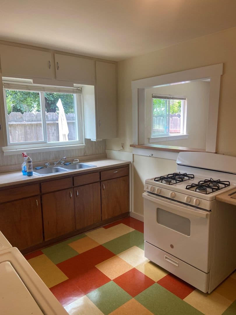 Chico Apartment: 1405 Locust St.