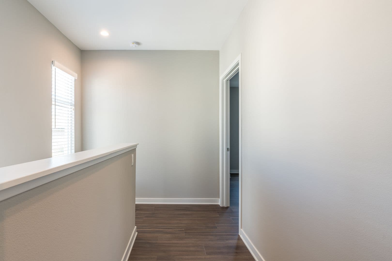 La Mesa Apartment: 5565 Lake Murray Blvd.