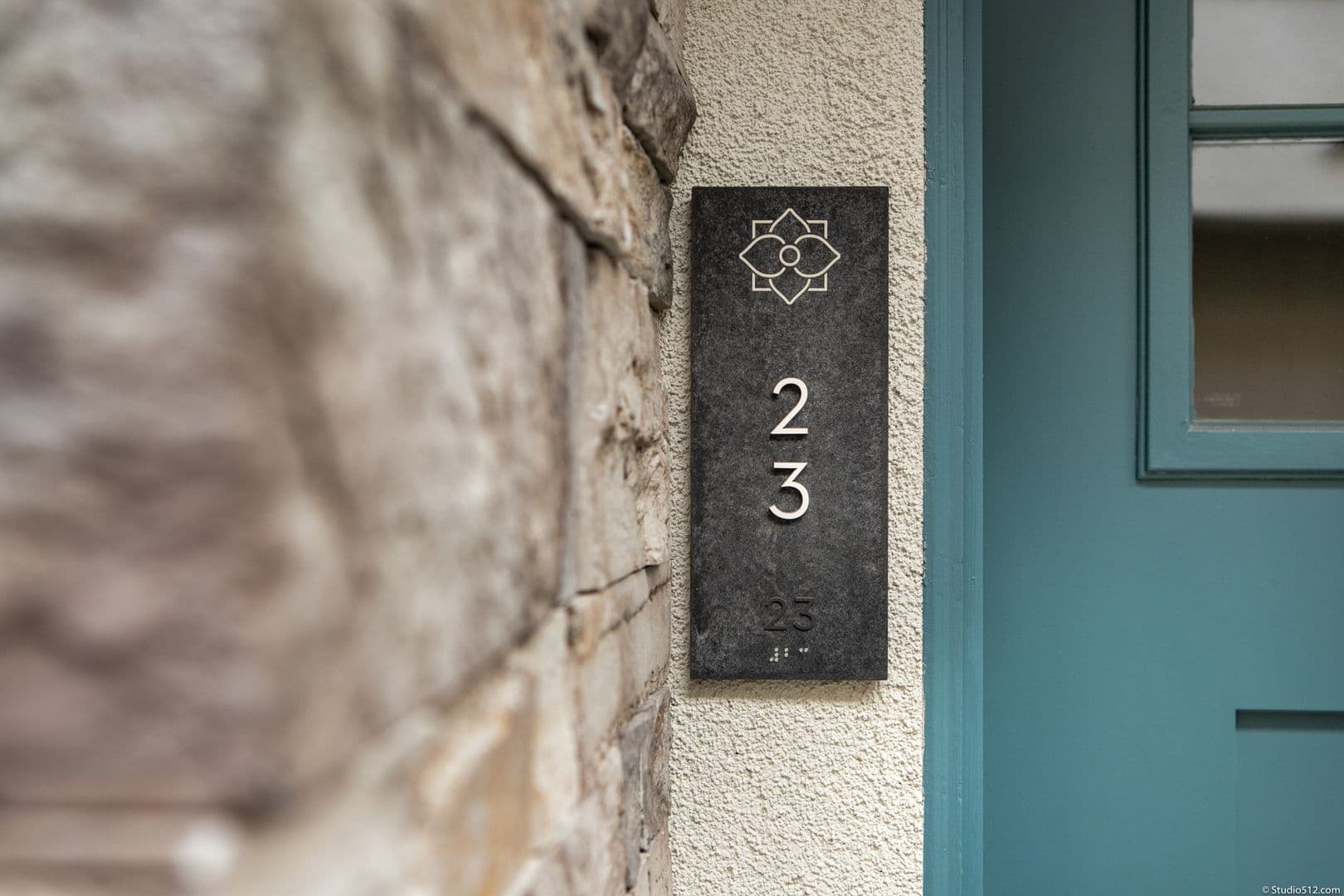 La Mesa Apartment: 5565 Lake Murray Blvd.