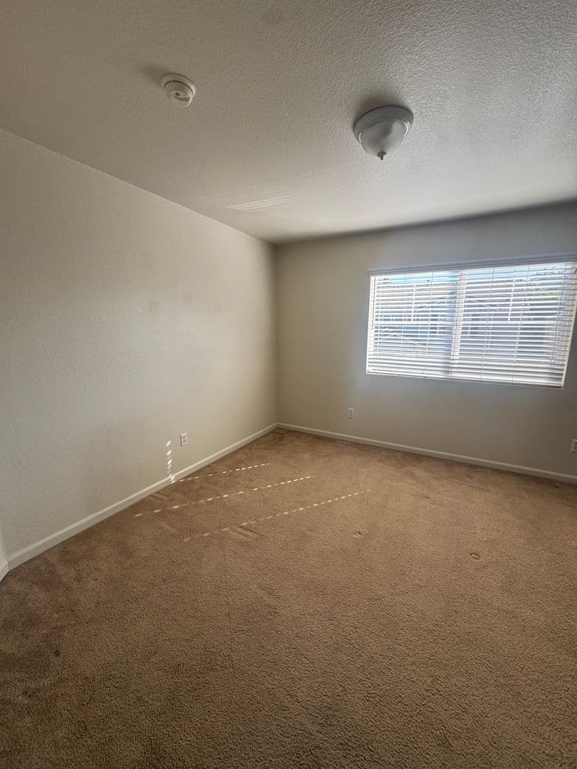 Rocklin House: 5629 Daffodil Circle