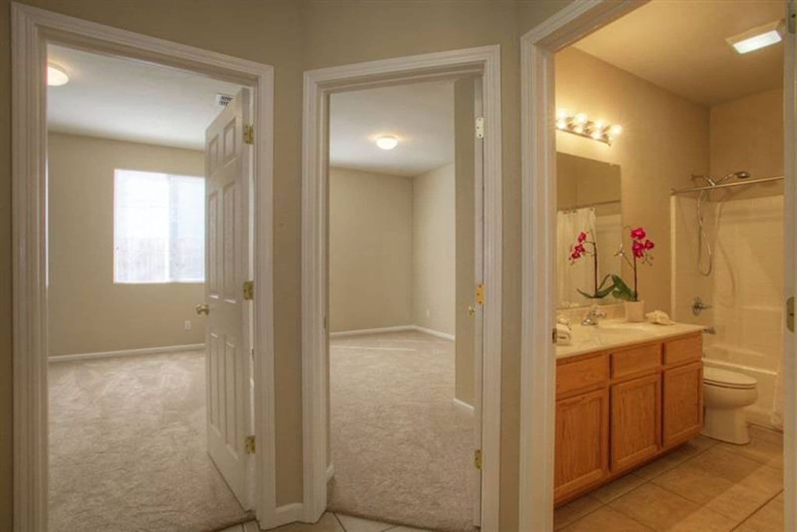 Sacramento House: 2571 Merrivale Way