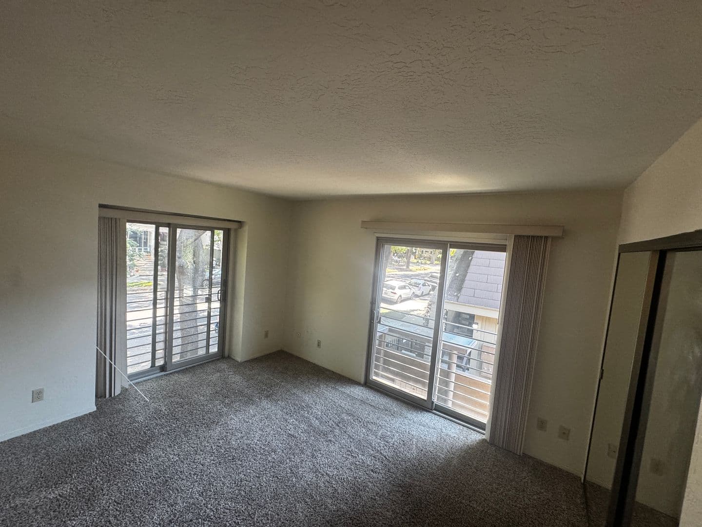 Sacramento Apartment: 2110 H St.