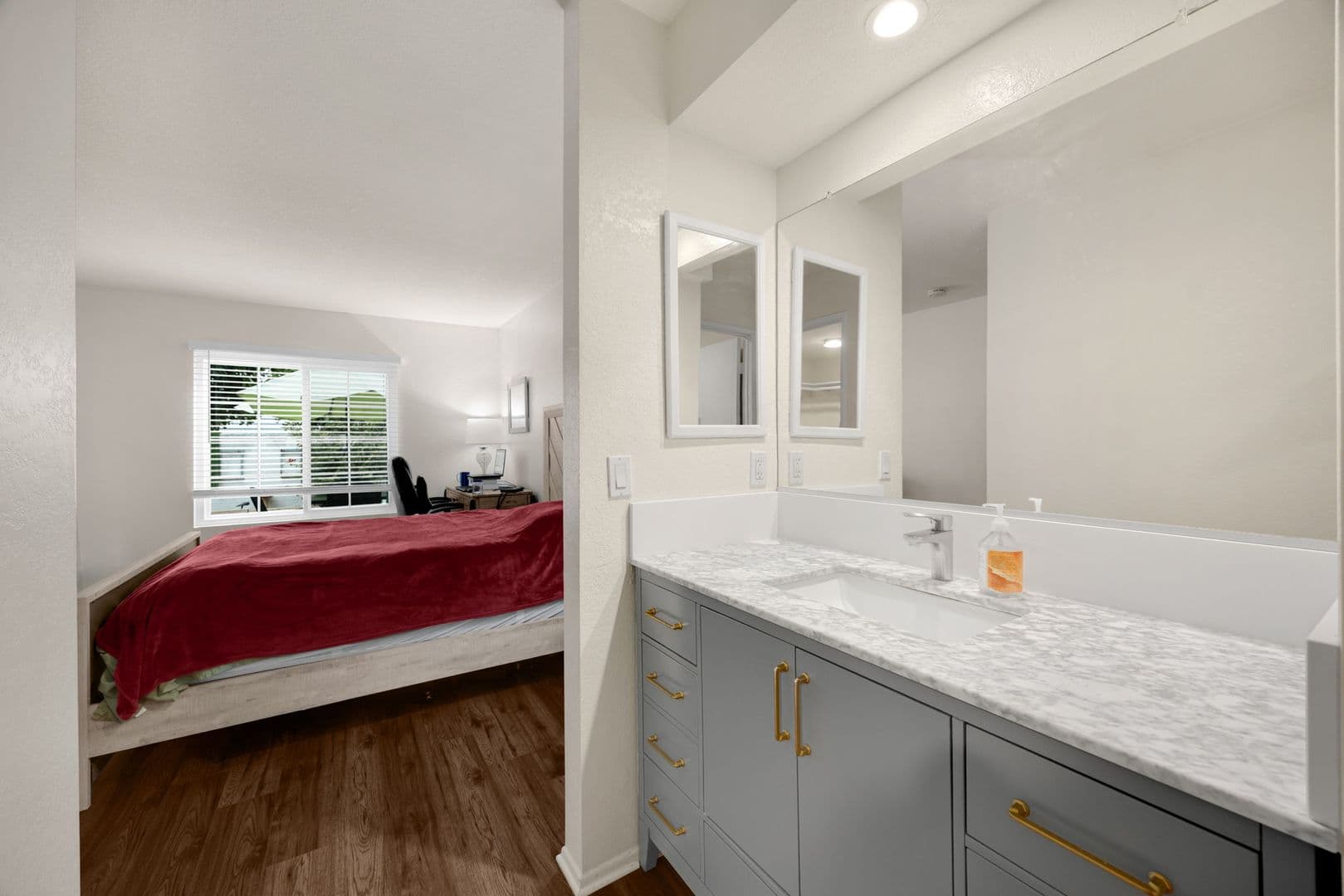 La Habra House: 519 Stone Harbor Cir #CI75
