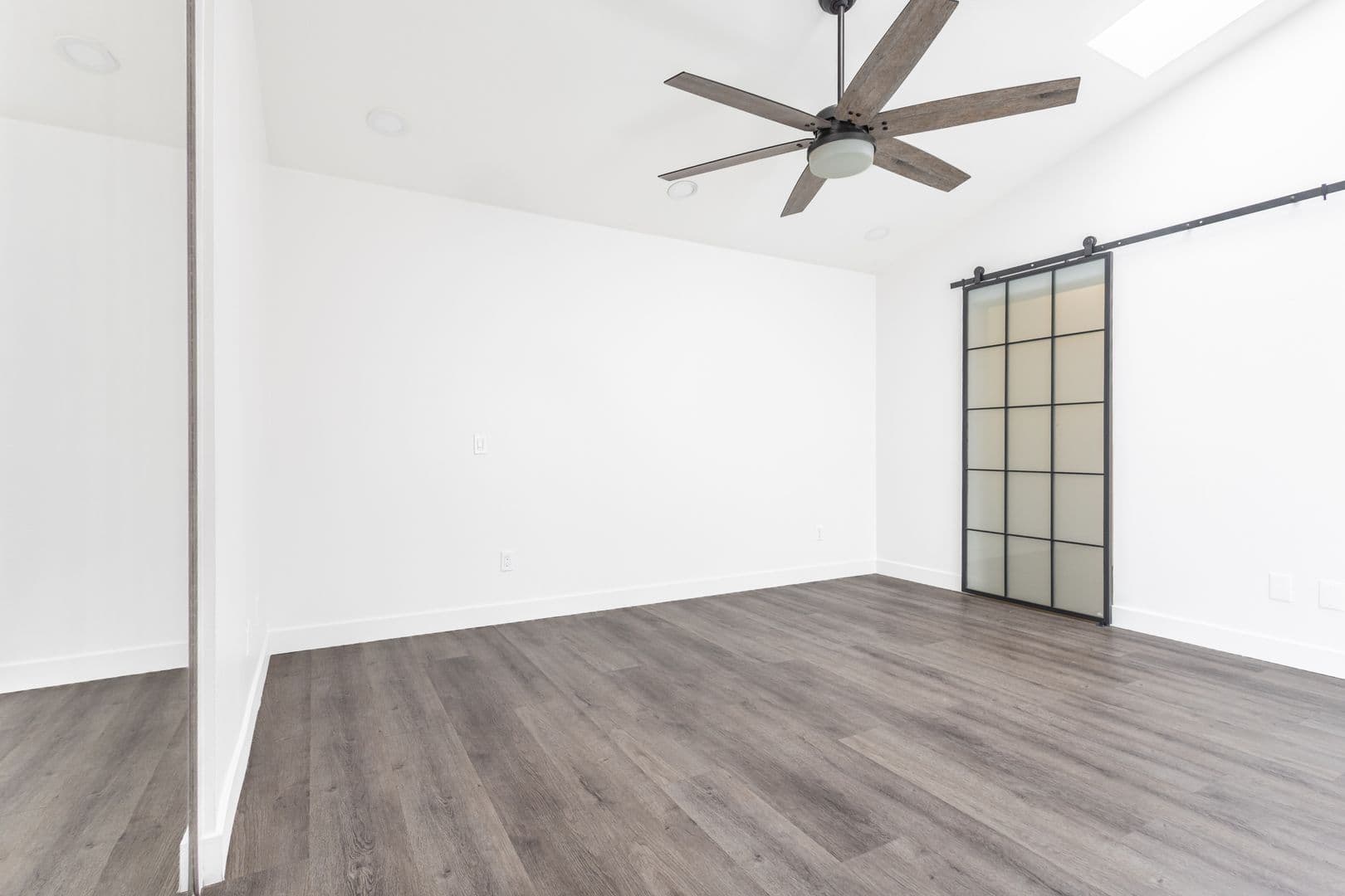 Ontario House: 640 E Banyan St