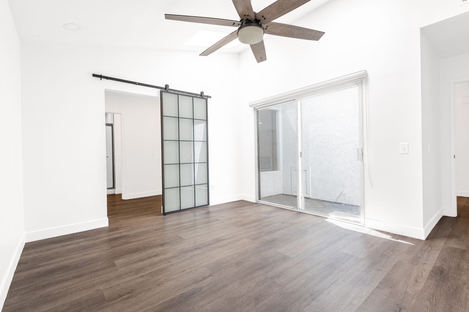 Ontario House: 640 E Banyan St