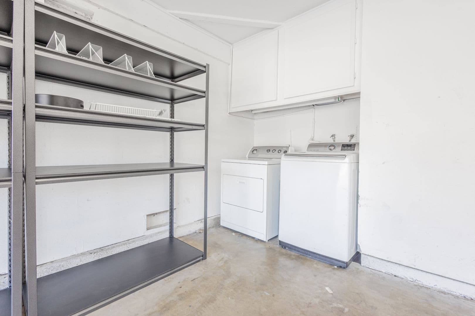 Ontario House: 640 E Banyan St