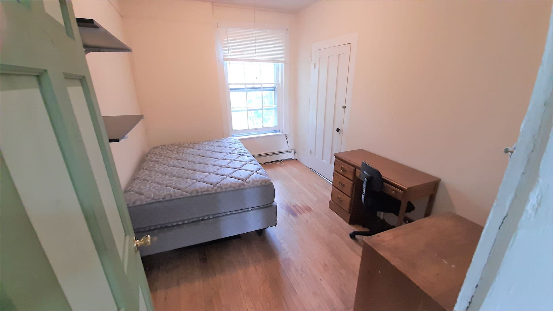 Ithaca Apartment: 105 Hudson Street