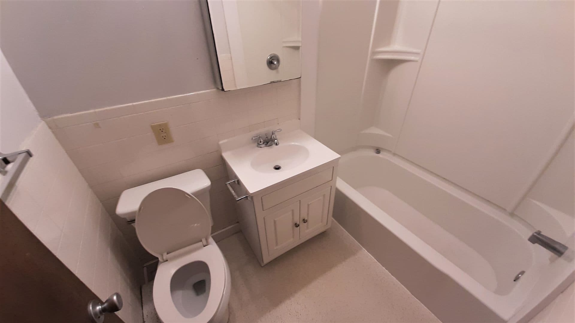 Ithaca Apartment: 320 Hillview Place