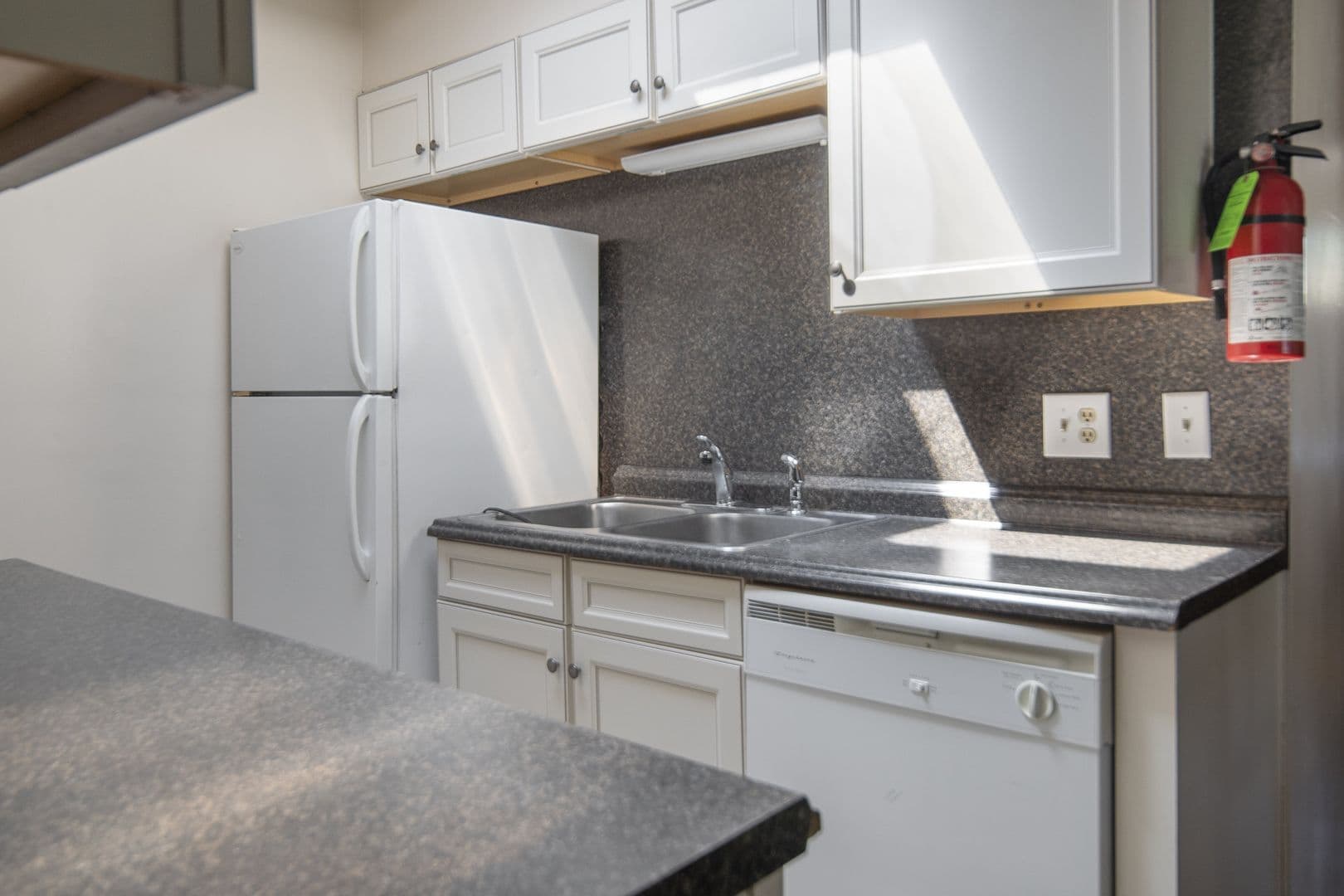 Ithaca Apartment: 211 Linden Avenue