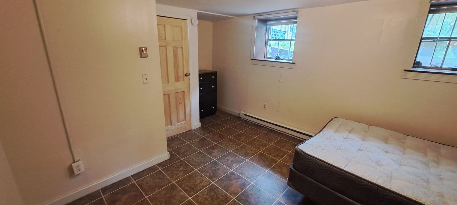 Ithaca Apartment: 117 Hudson Street