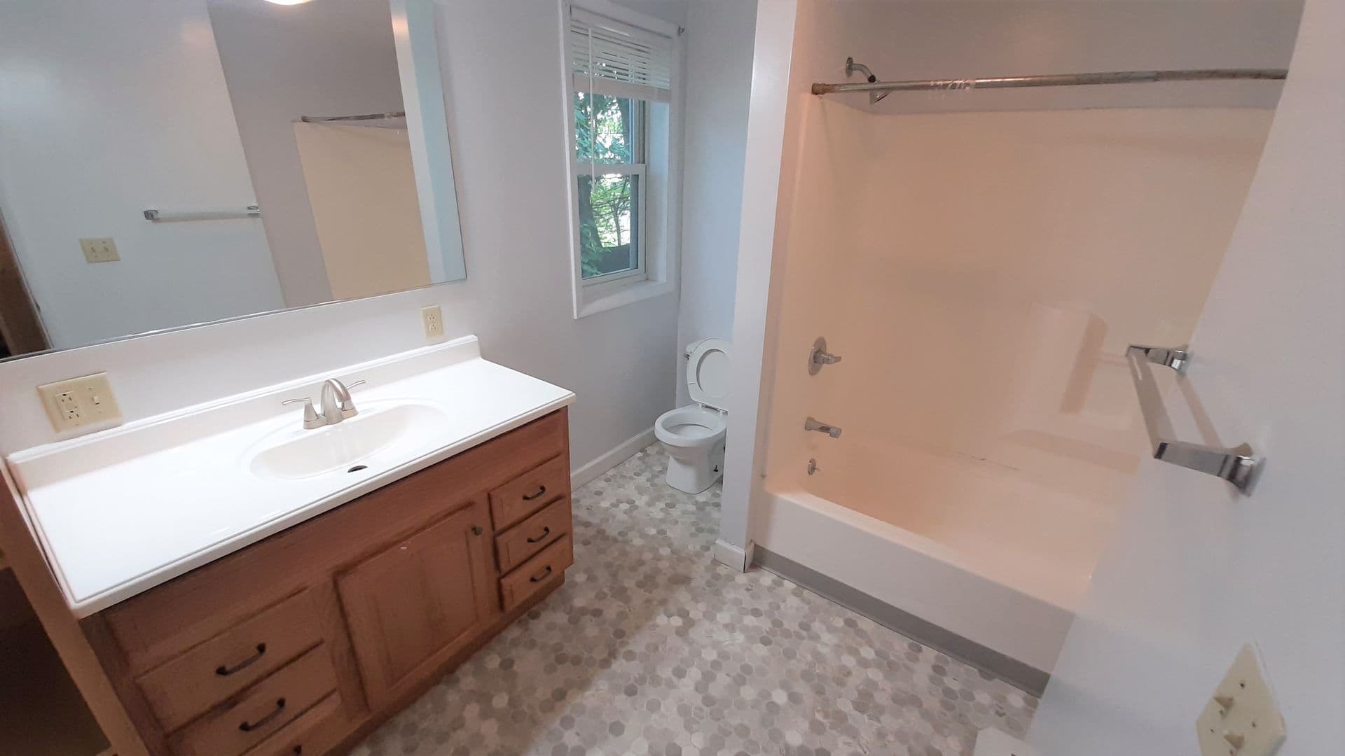 Ithaca Apartment: 105 Hudson Street