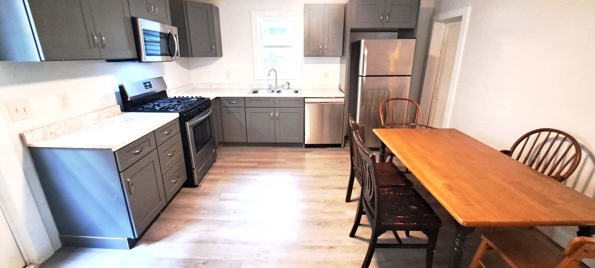 Ithaca Apartment: 112 Hudson Street