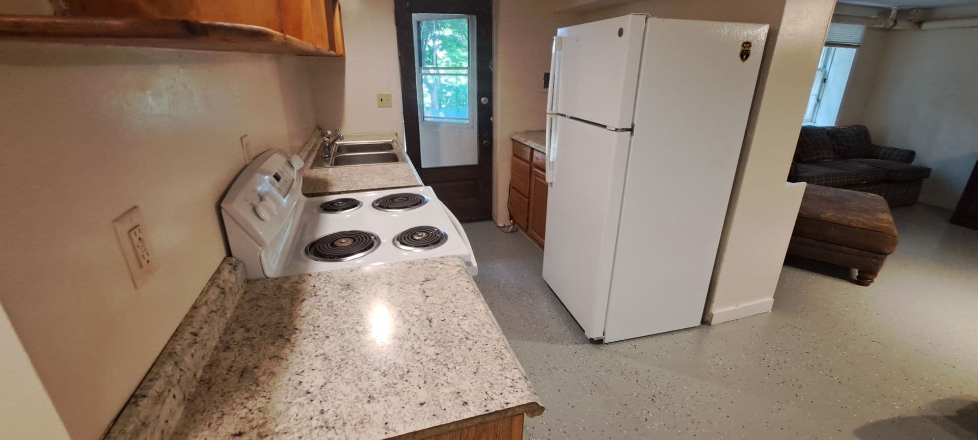 Ithaca Apartment: 117 Hudson Street