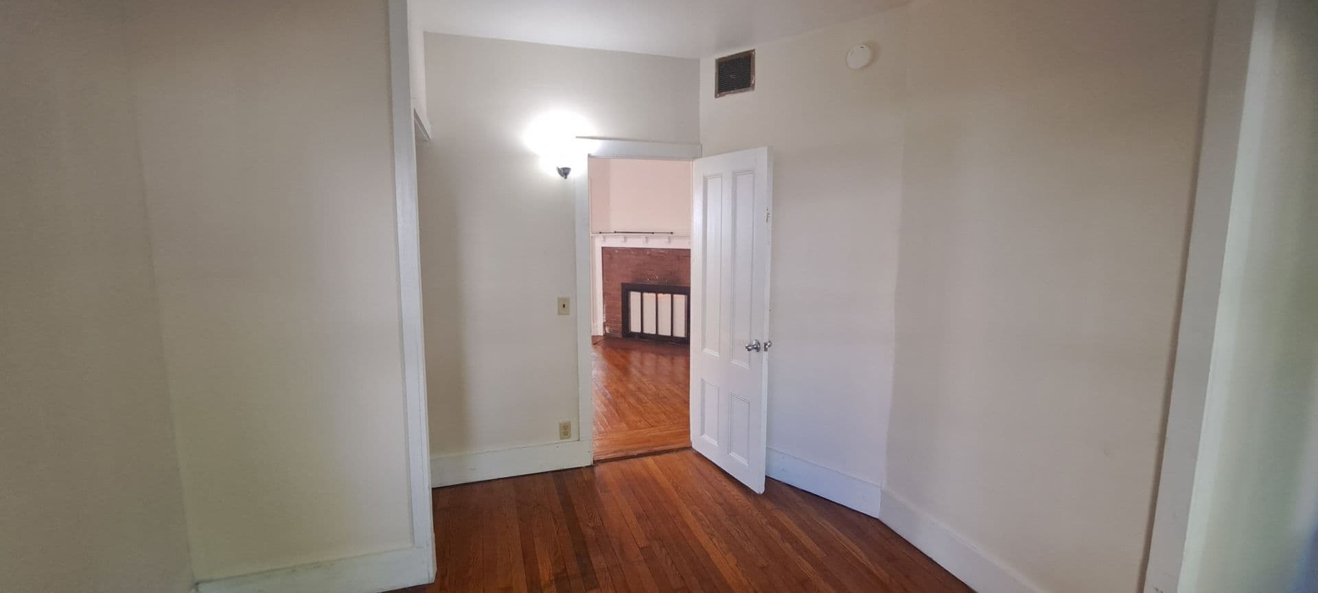 Ithaca Apartment: 502 S Aurora Street