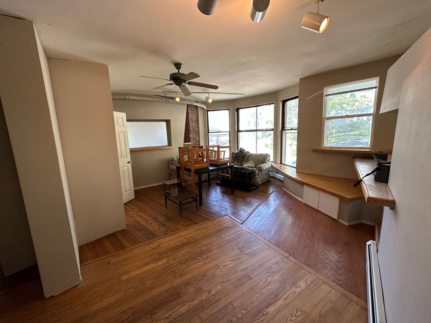 Ithaca Apartment: 119 Stewart Ave